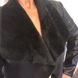 🔥 New Chic Fuax LeatherJacket (L/XL)
